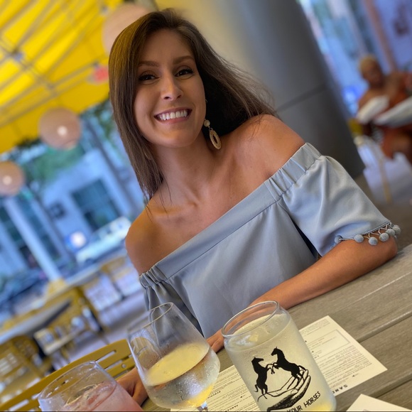 Meet your Posher, Lori - Picture 1 of 1